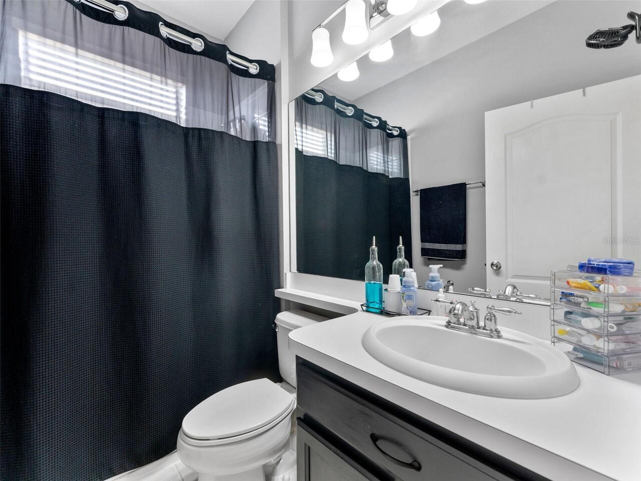 Listing Photo 12