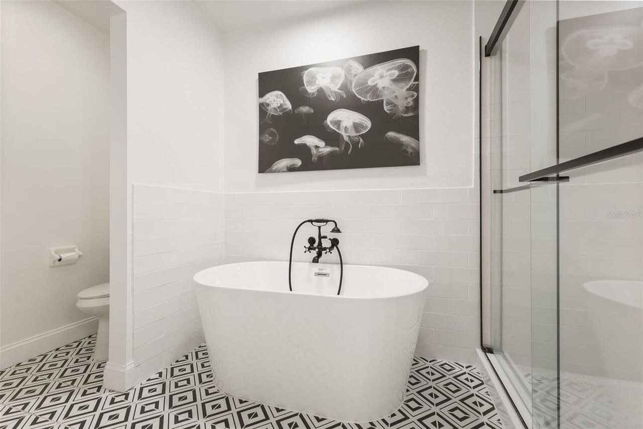 Listing Photo 22