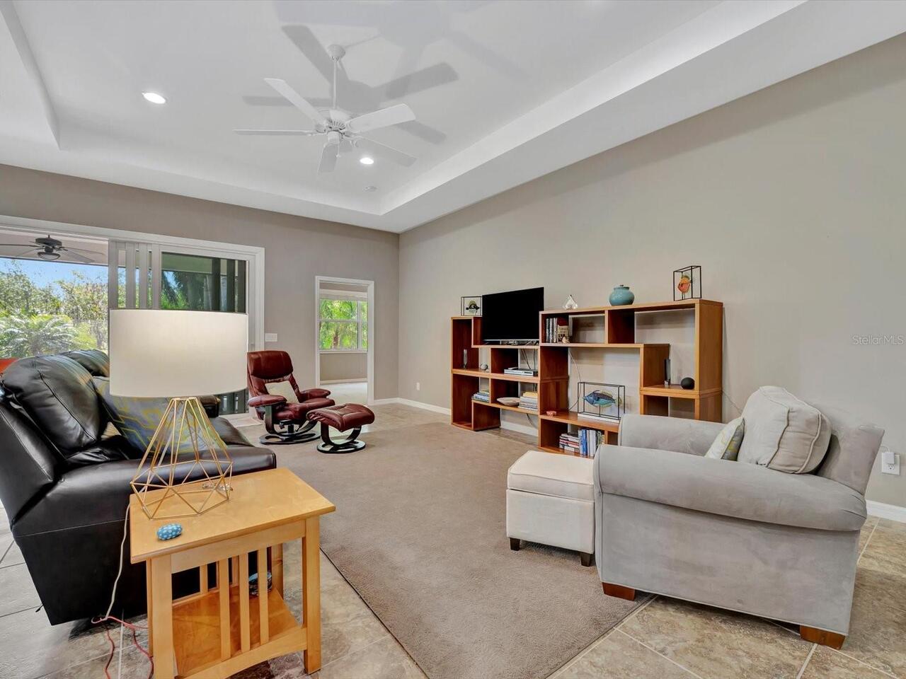Listing Photo 8
