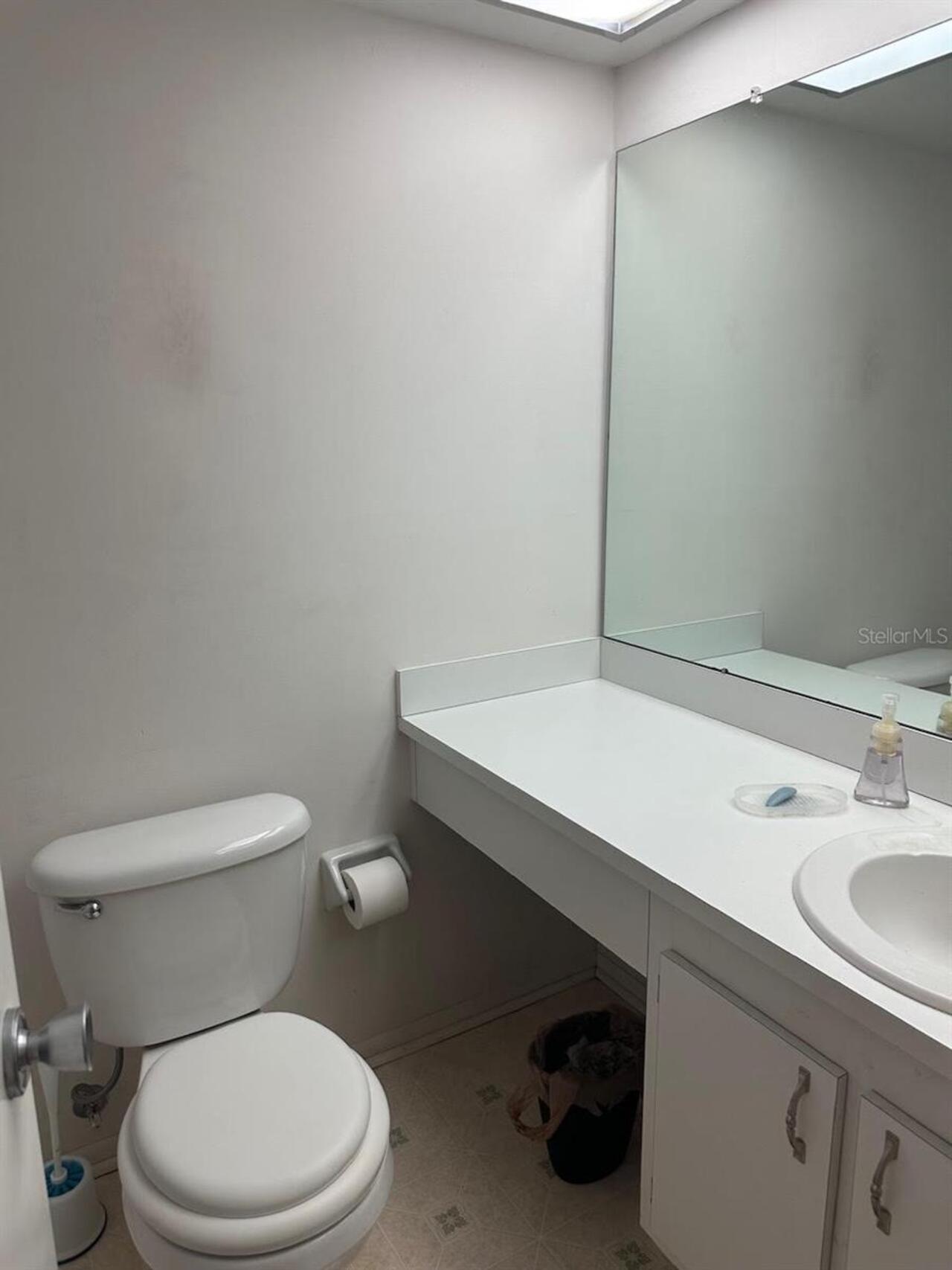Listing Photo 11