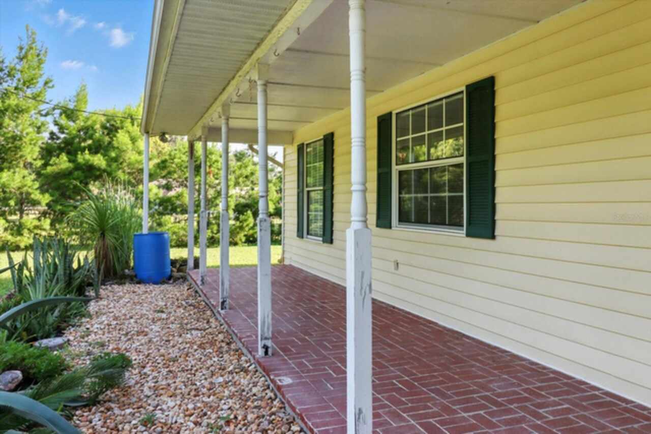 Listing Photo 9