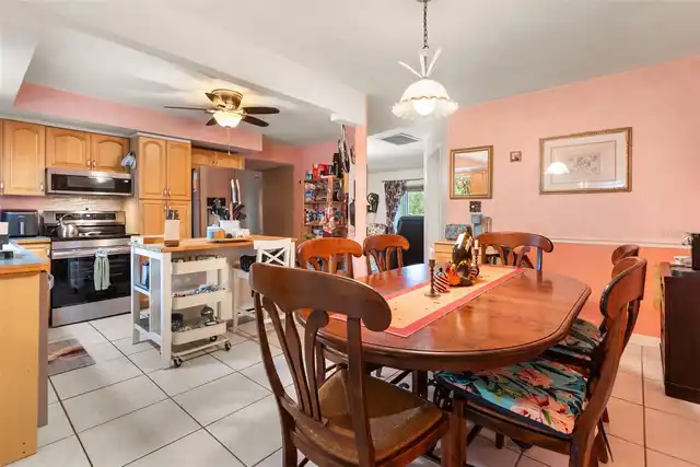 Listing Photo 12