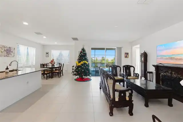 Listing Photo 10