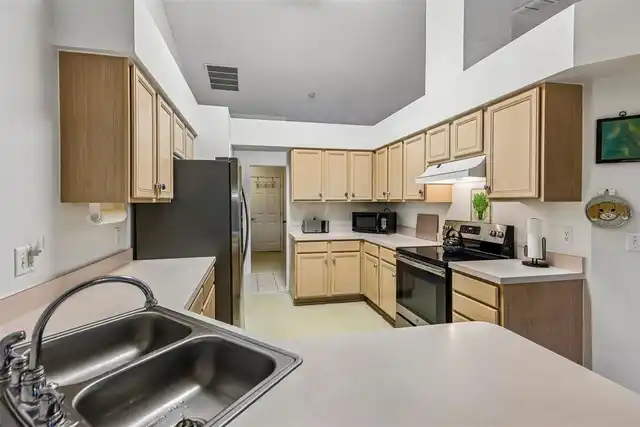 Listing Photo 13