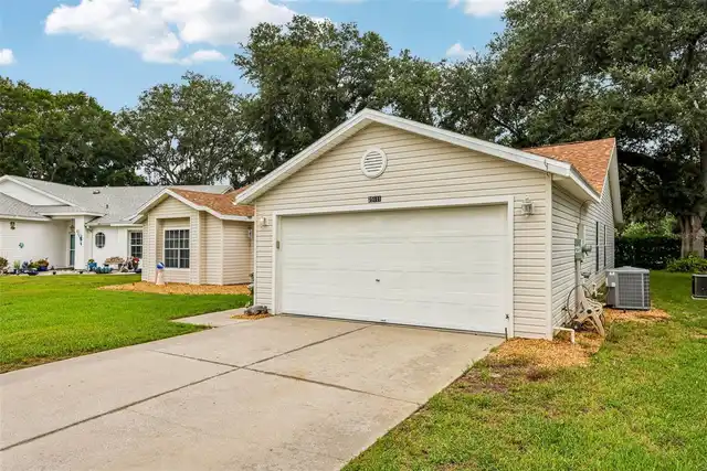 Listing Photo 15