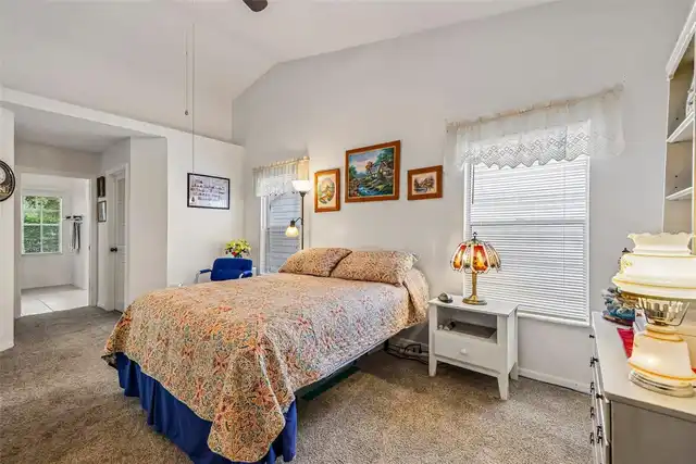 Listing Photo 19