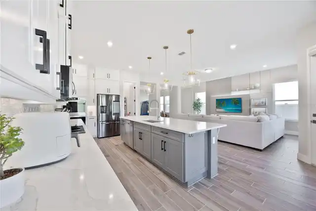 Listing Photo 15