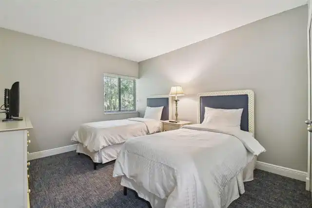 Listing Photo 52