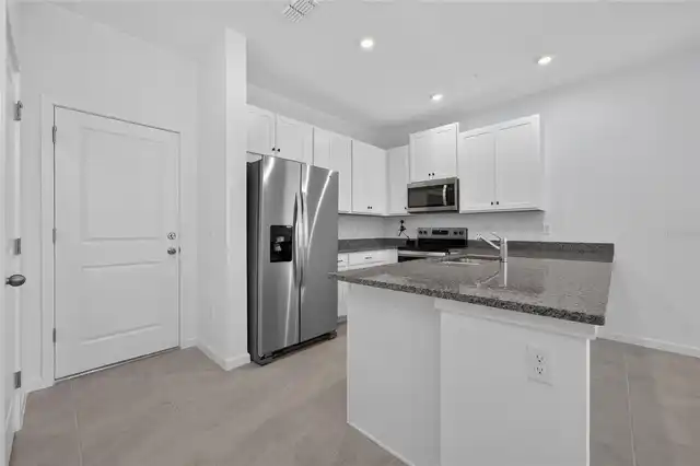 Listing Photo 7