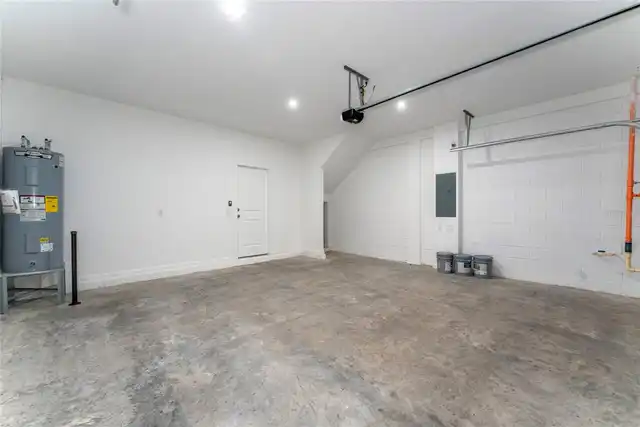 Listing Photo 25