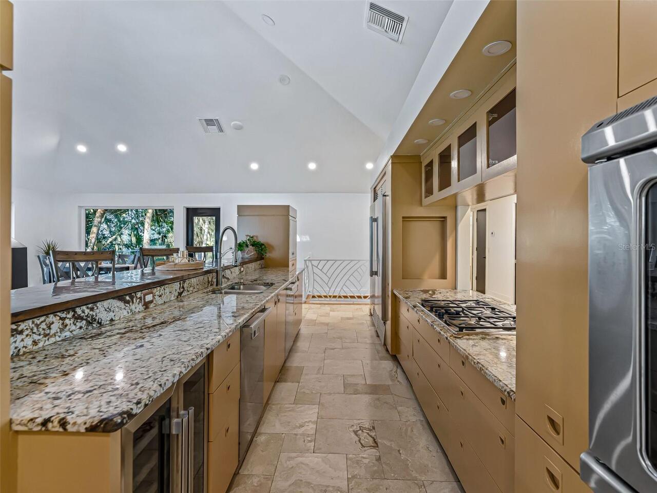 Listing Photo 15