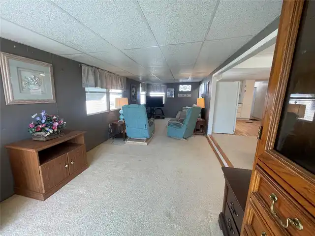 Listing Photo 15