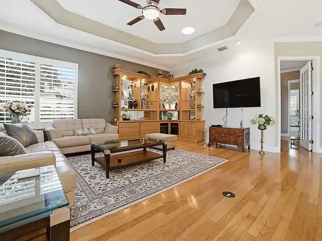 Listing Photo 18
