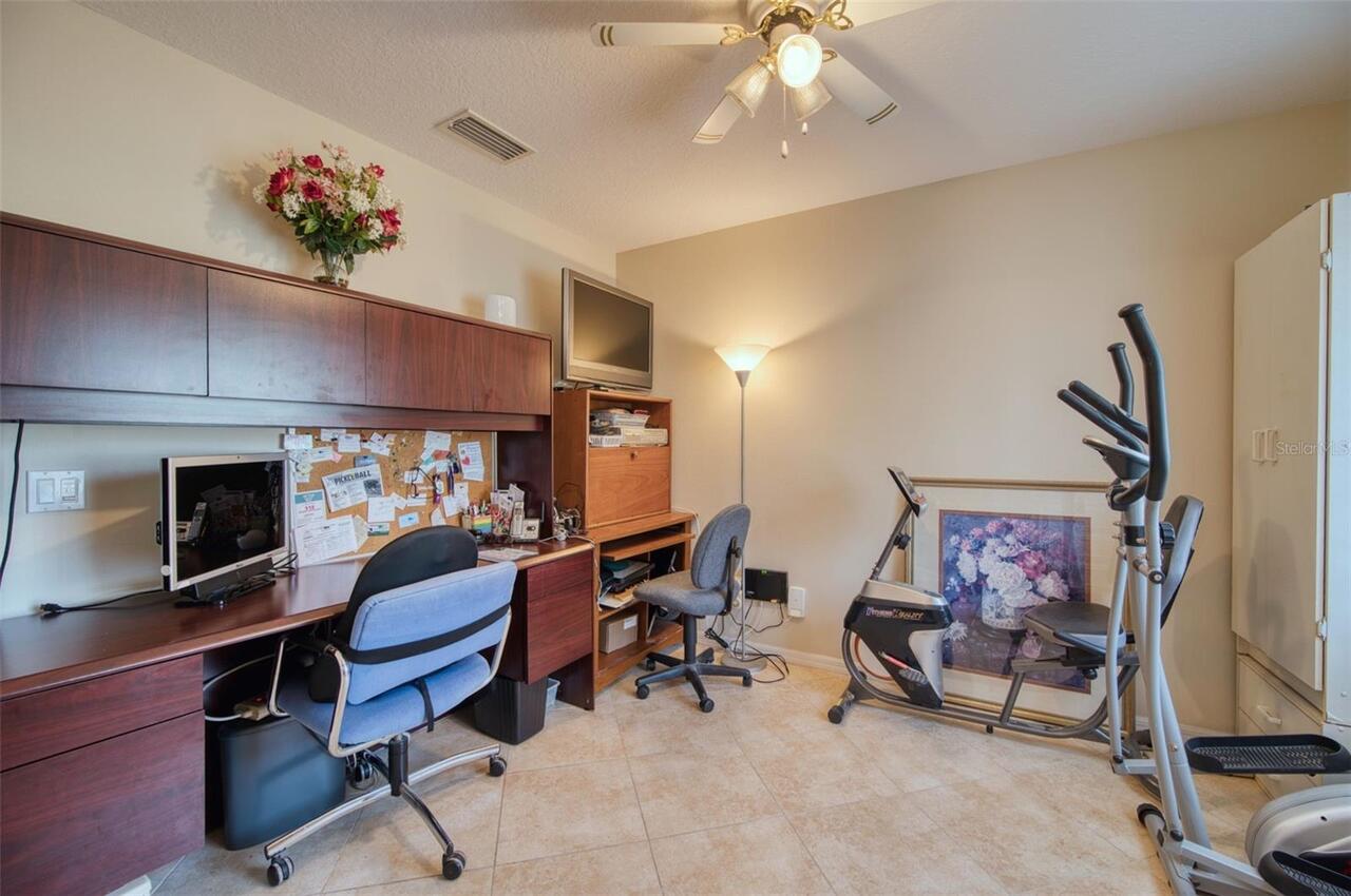 Listing Photo 10