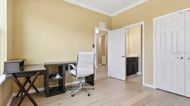 Listing Photo 15