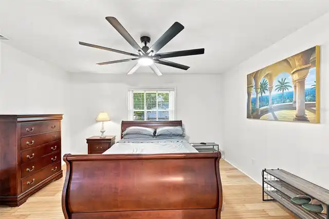 Listing Photo 25
