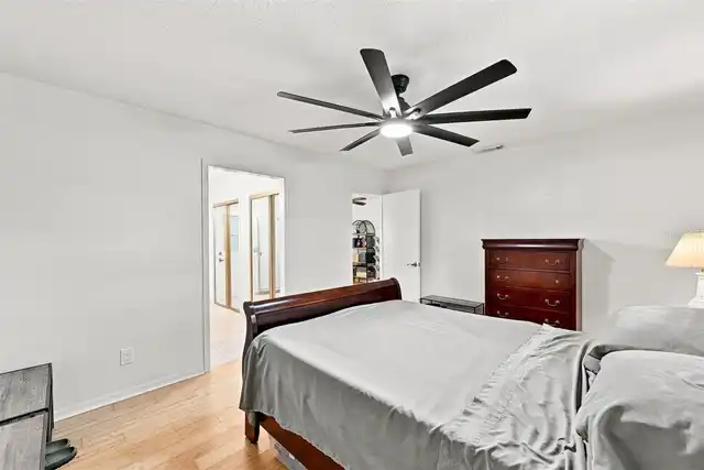 Listing Photo 26