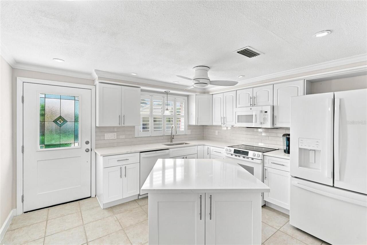 Listing Photo 8