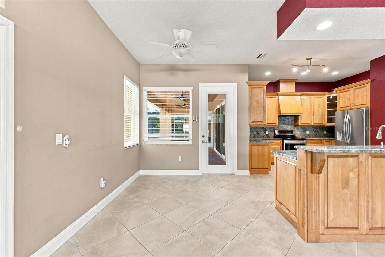 Listing Photo 9