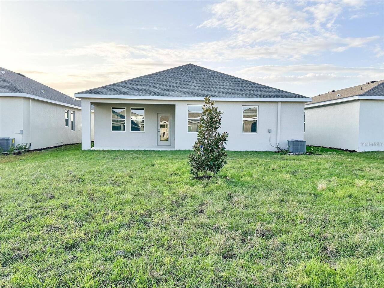 Listing Photo 11