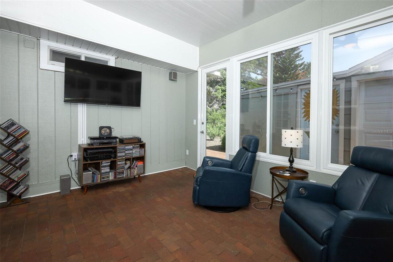 Listing Photo 34