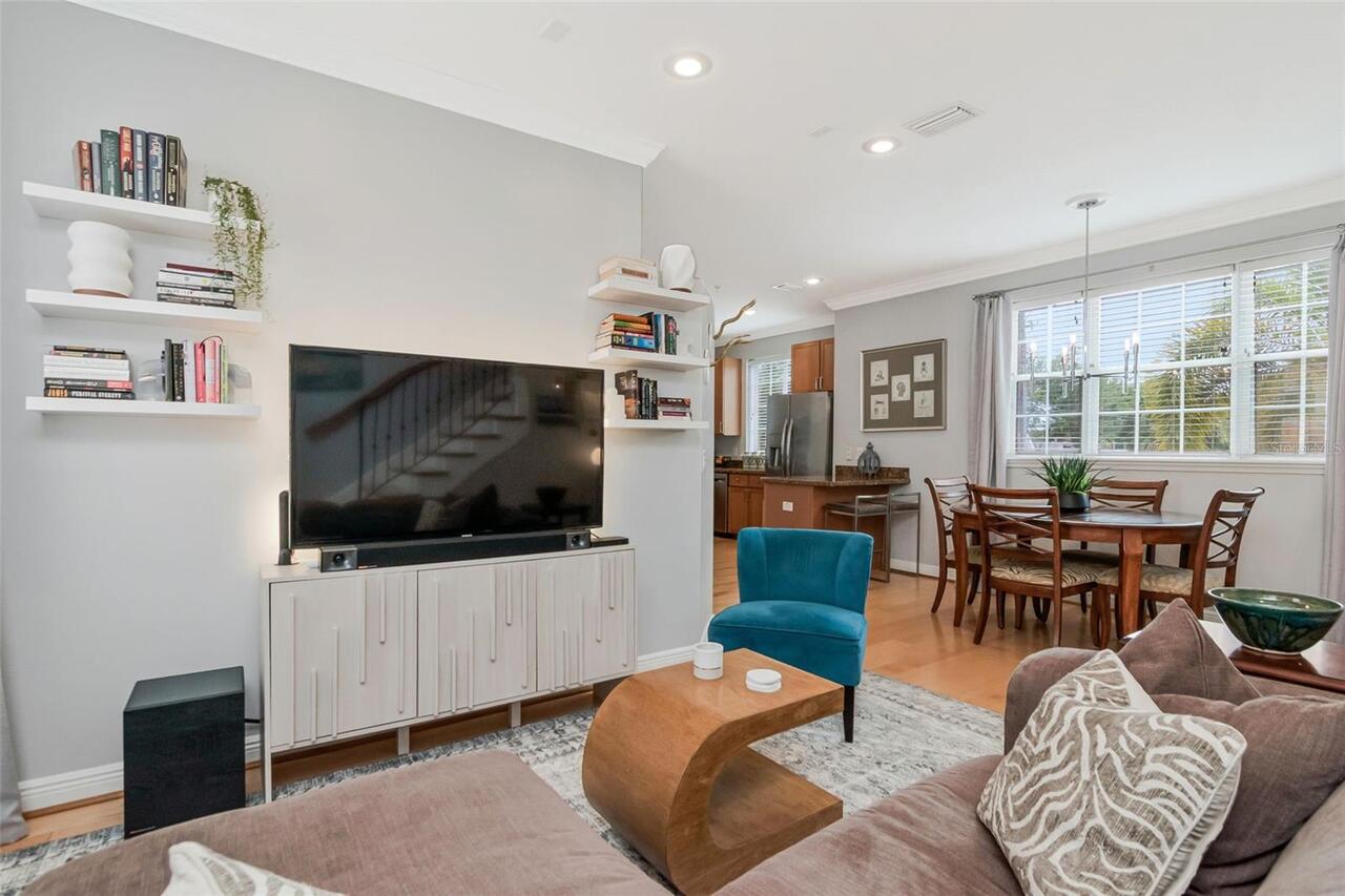Listing Photo 11