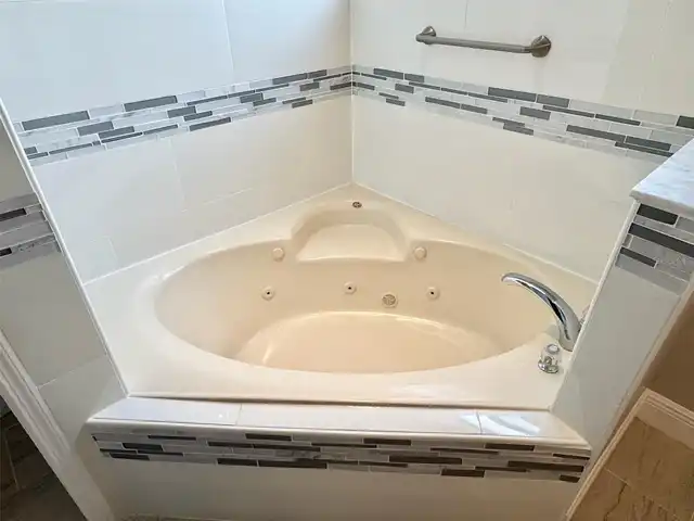 Listing Photo 14