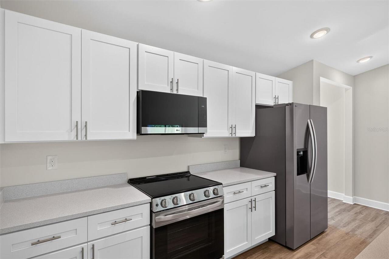 Listing Photo 10