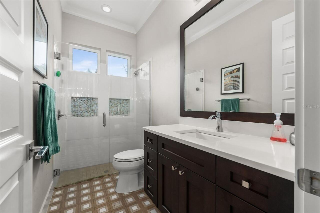Listing Photo 25