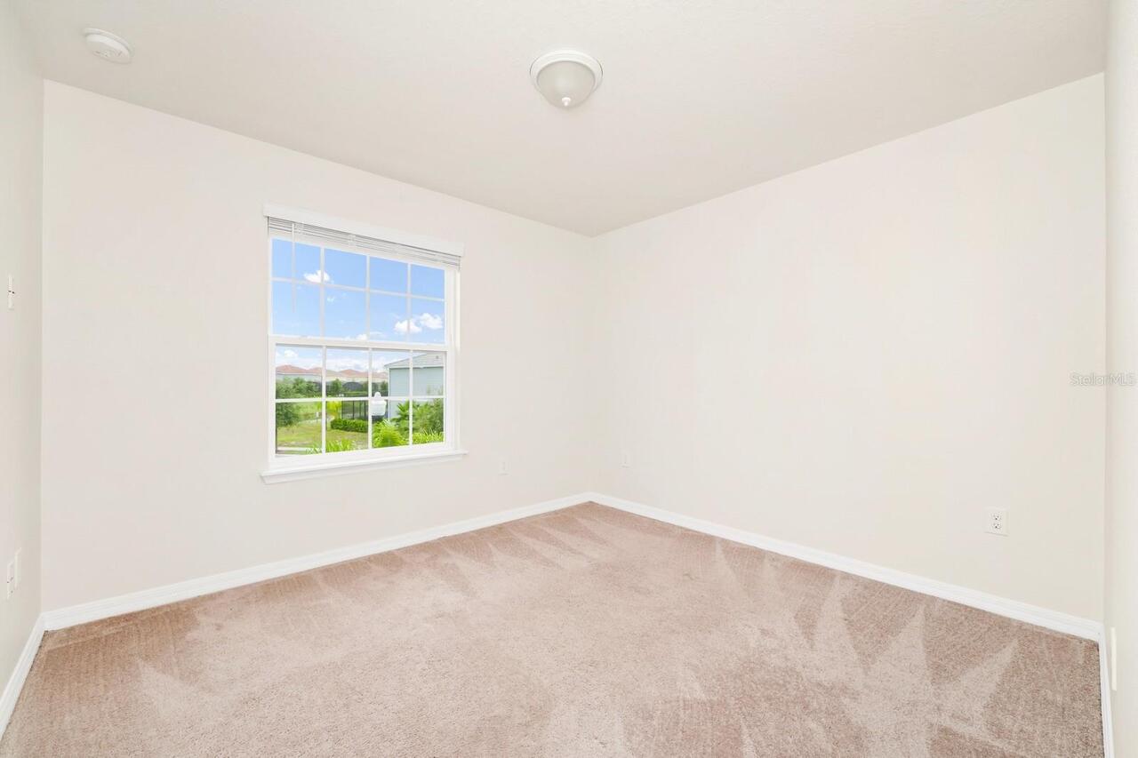 Listing Photo 14