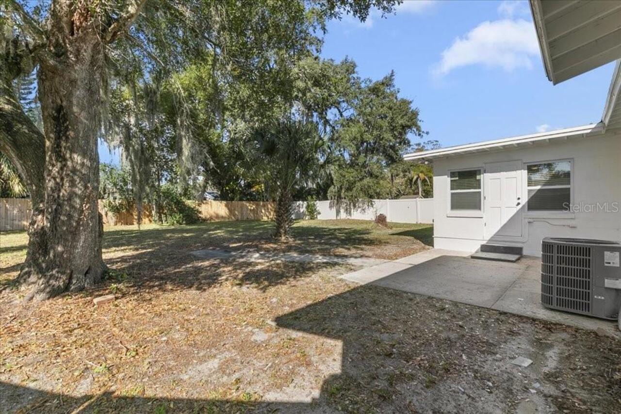 Listing Photo 17