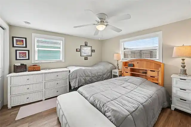 Listing Photo 11