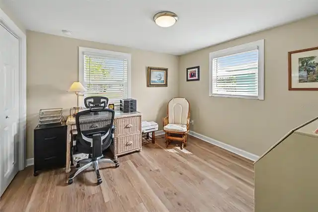 Listing Photo 14