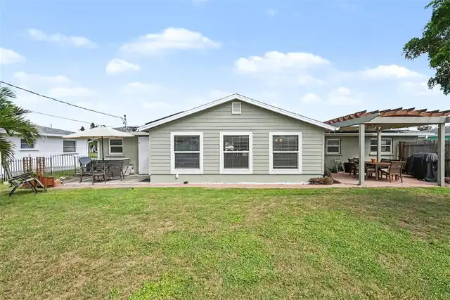 Listing Photo 17