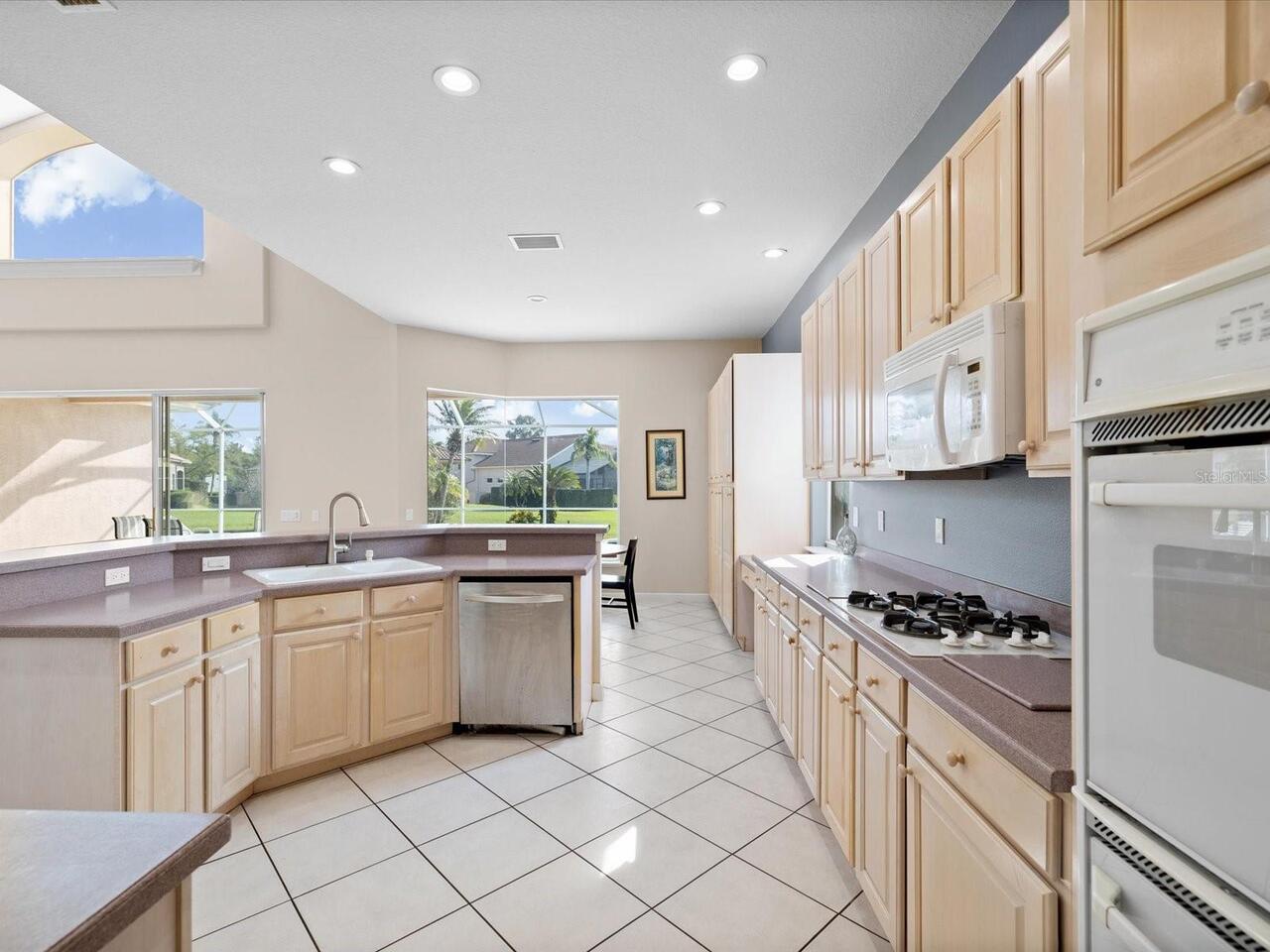Listing Photo 15