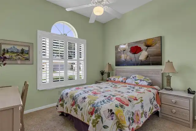 Listing Photo 16