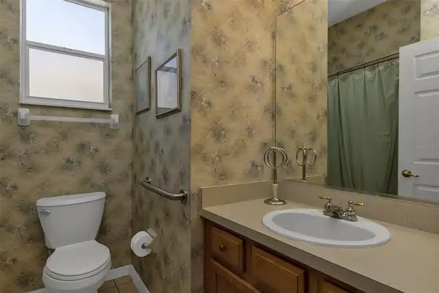 Listing Photo 18