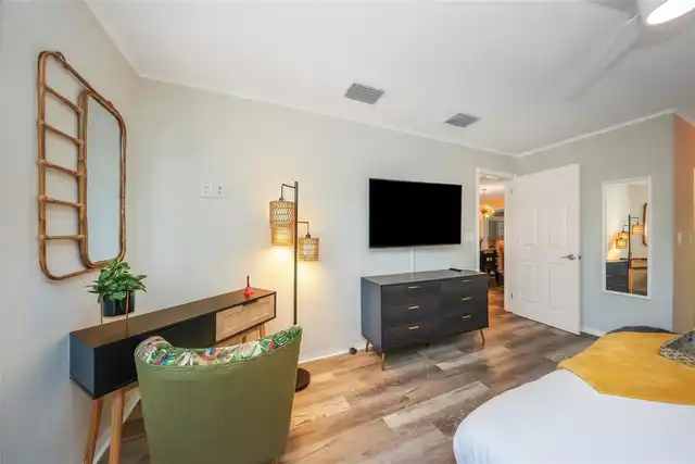 Listing Photo 22