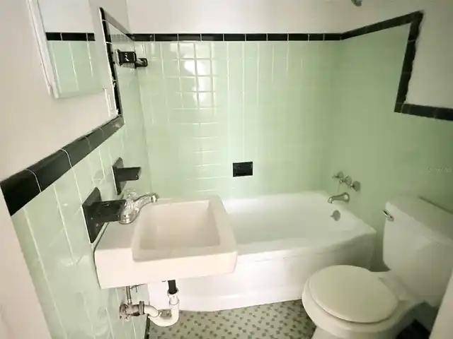 Listing Photo 18