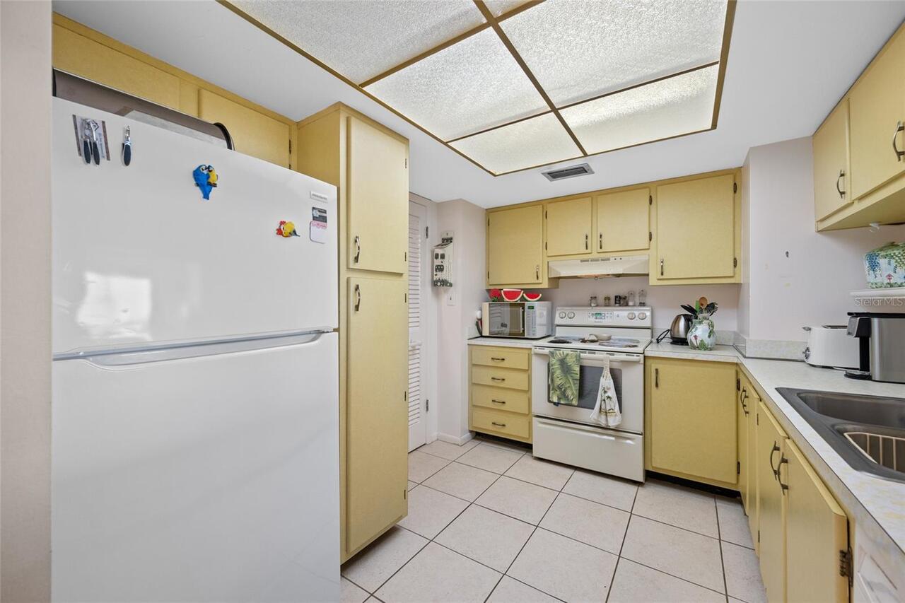 Listing Photo 10