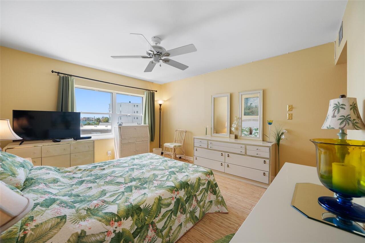 Listing Photo 33