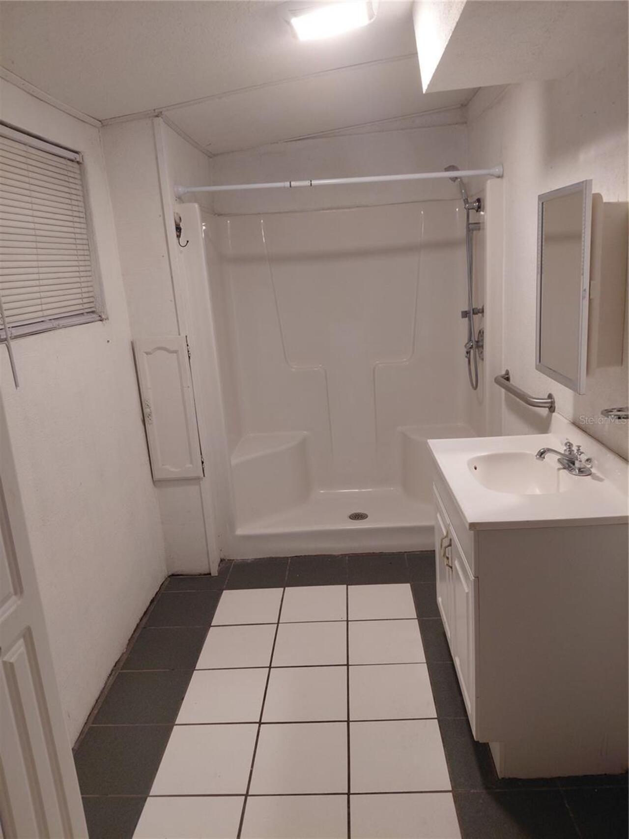 Listing Photo 17