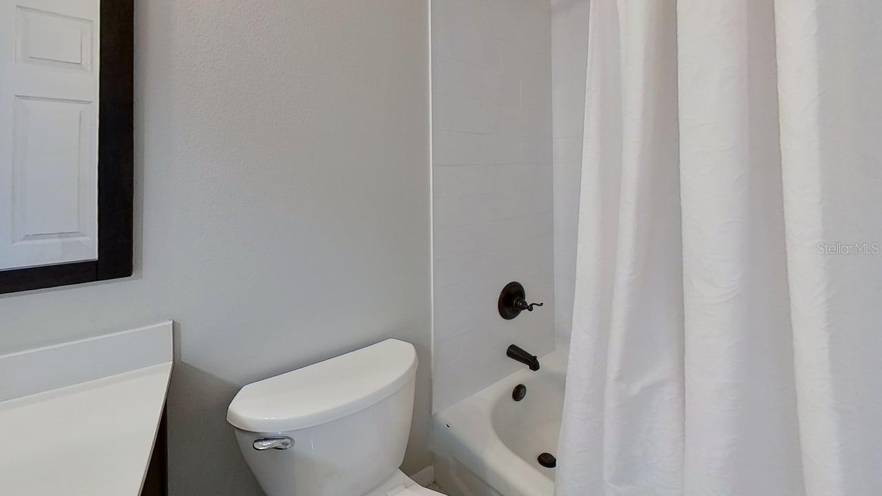 Listing Photo 12