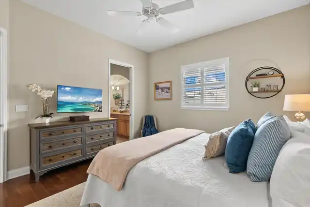 Listing Photo 17