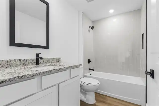 Listing Photo 17