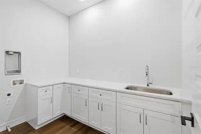 Listing Photo 44