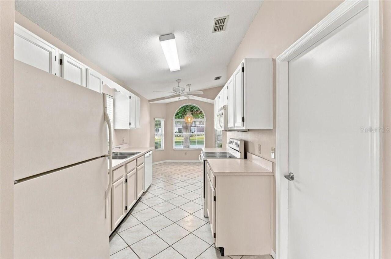 Listing Photo 17