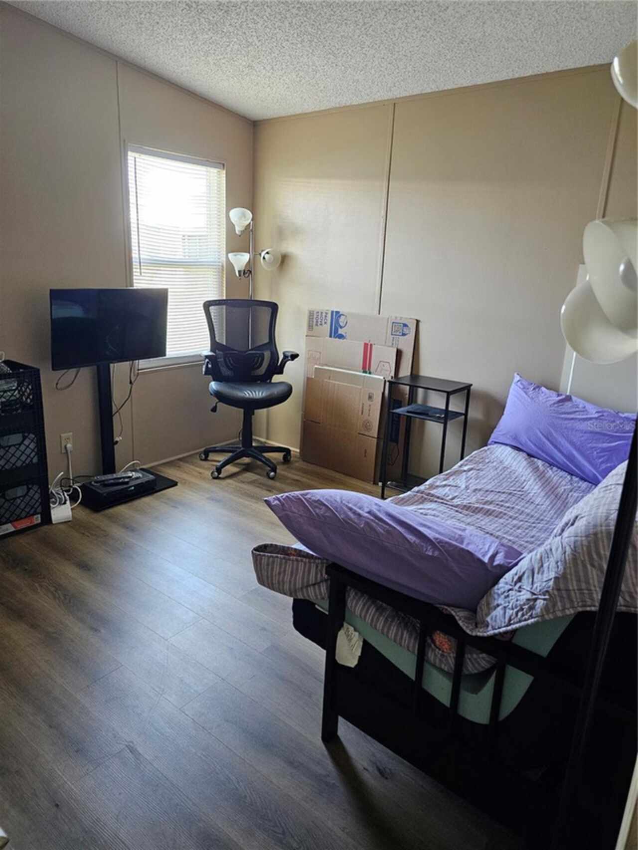 Listing Photo 8