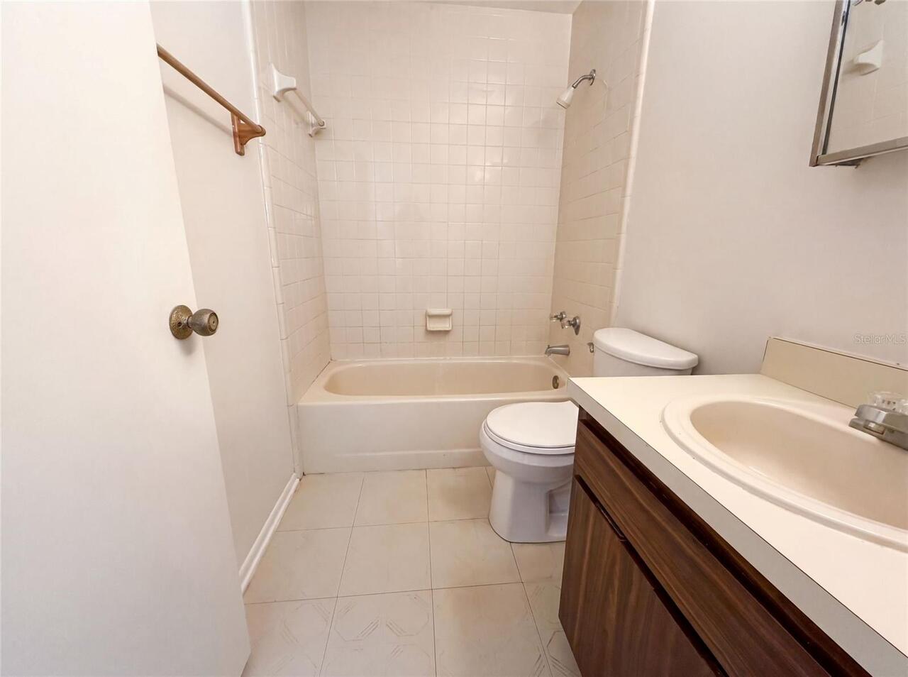 Listing Photo 14
