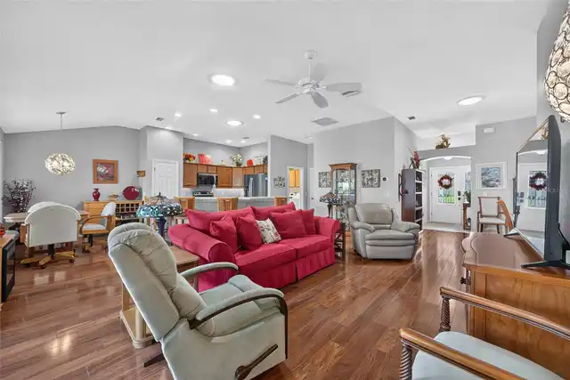 Listing Photo 7
